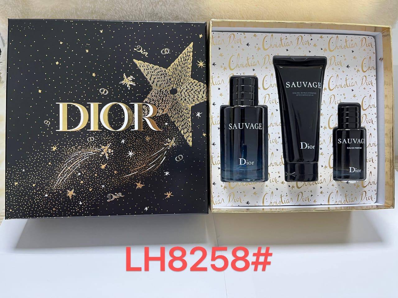 Perfume Boxes
55 dhs❣️

Zain24
♥️♥️♥️