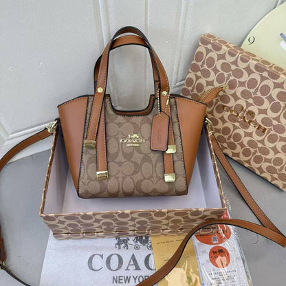 Coach 

with box 🎁
80 dhs

Zain232
♥️♥️♥️