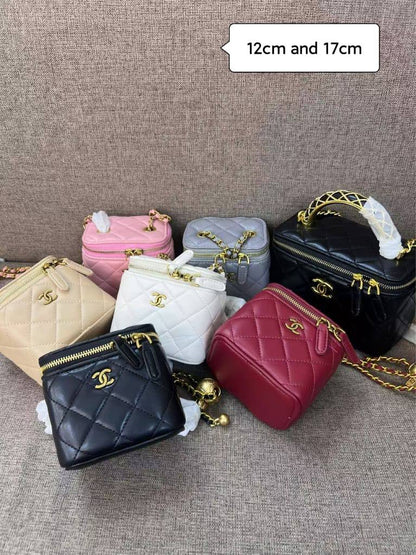 Chanel - Fendi - MK - Miu Miu
95 dhs🪙💕
high quality 

with box
🎁🎁🎁

Zain26
♥️♥️♥️