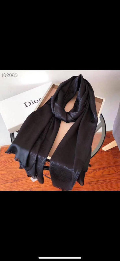 Cotton scarf 
45 dhs🪙🌨️

Zain93
♥️♥️♥️