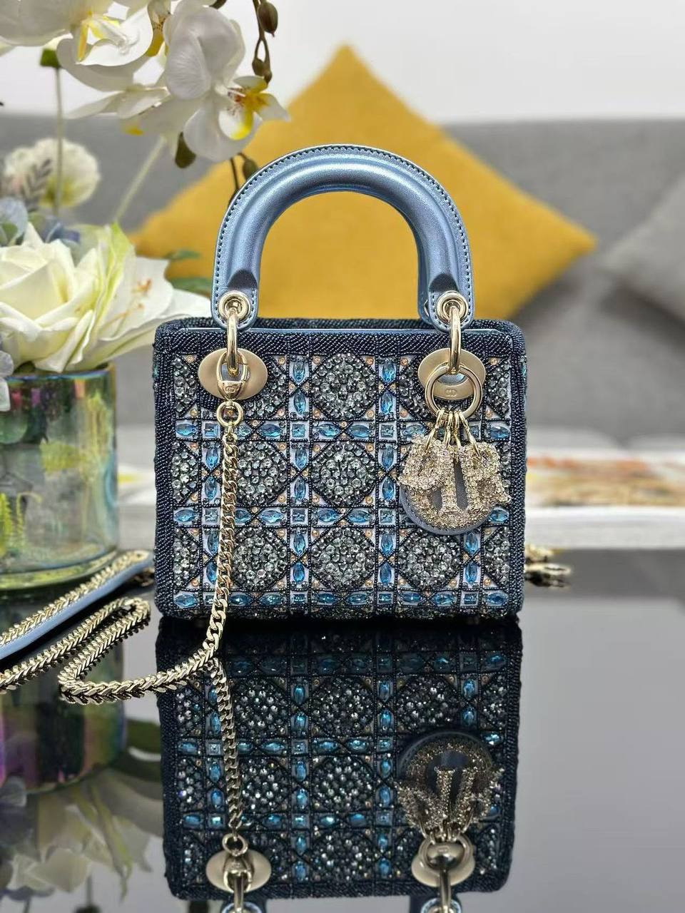 Lady Dior ✅
*Size 17 cm*
For Price 👇 WhatsApp✅
0568585901 
0507557372
0552275751 Owner Zain 👌

Zain274
♥️♥️♥️