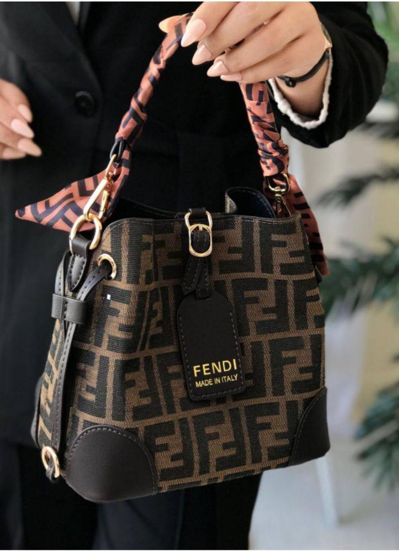 AVAILABLE
BAGS 
Fendi
Lv
Guccii

WITH BOX 🎁 
100 dhs🇦🇪🇦🇪


Zain169
♥️♥️♥️