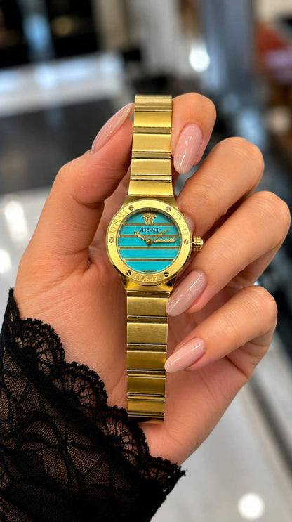 Versace 

watch for ladies 

good quality 
230 dhs🇦🇪🇦🇪

Zain59
♥️♥️♥️