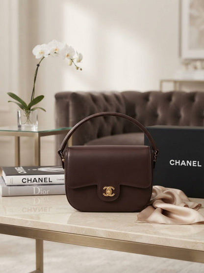 Chanel ᴍɪɴɪ ғʟᴀᴘ ʙᴀɢ
ɢᴏʟᴅʜᴀʀᴅᴡᴀʀᴇ ᴄʀᴏssʙᴏᴅʏ ʙᴀɢ
ᴡɪᴛʜ ʙᴏx
ʟᴇᴀᴛʜᴇʀ
sɪᴢᴇ:20ᴄᴍ
110 dhs🇦🇪🇦🇪


Zain56
♥️♥️♥️