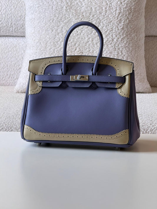 Hermes
Birkin 25cm💥Master quality ✅with box📦
🎁🎁🎁

610 dhs❣️

Zain52
♥️♥️♥️