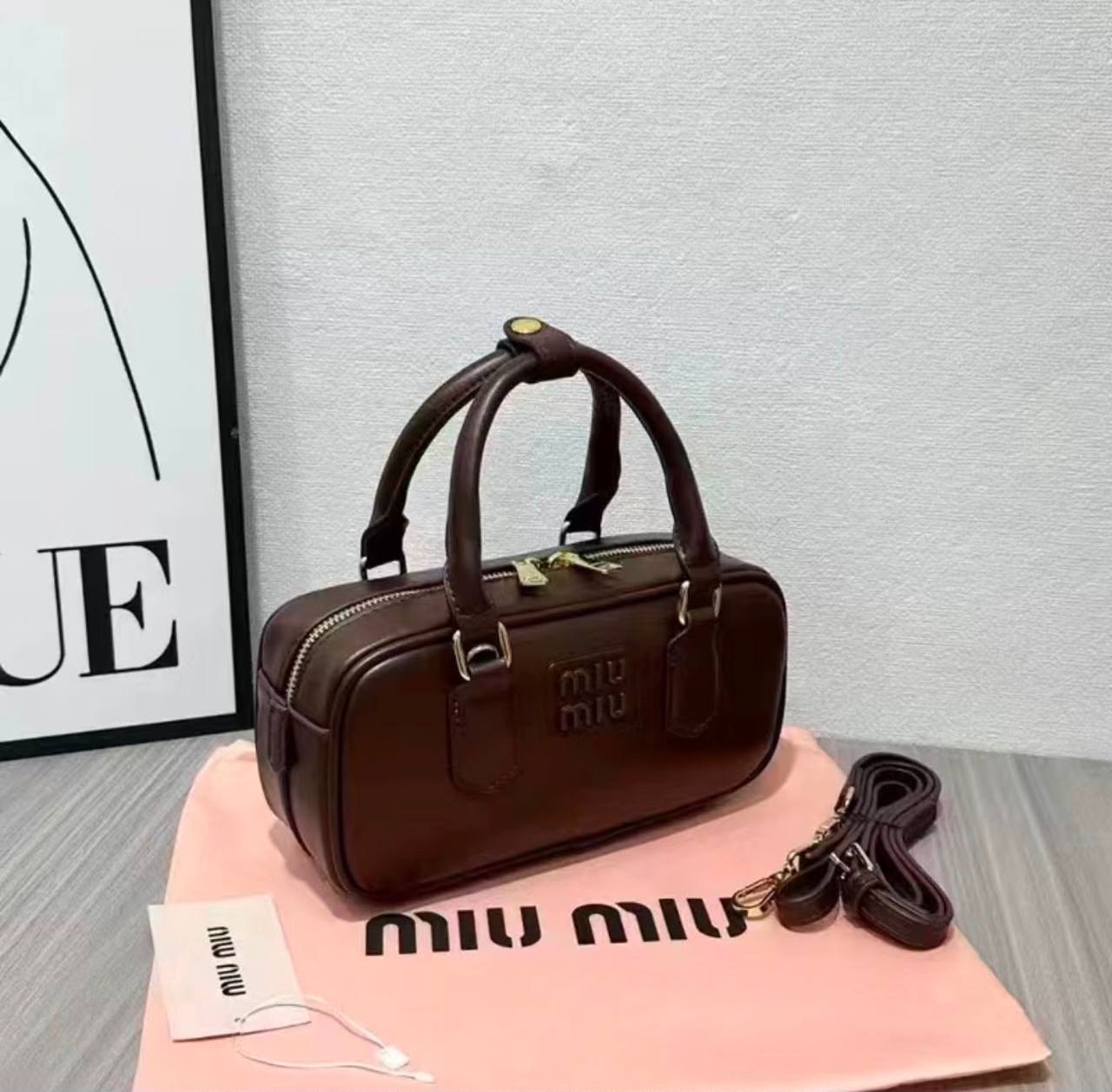 Miu Miu
100 dhs🇦🇪🇦🇪
good-quality with box

Zain35
♥️♥️♥️