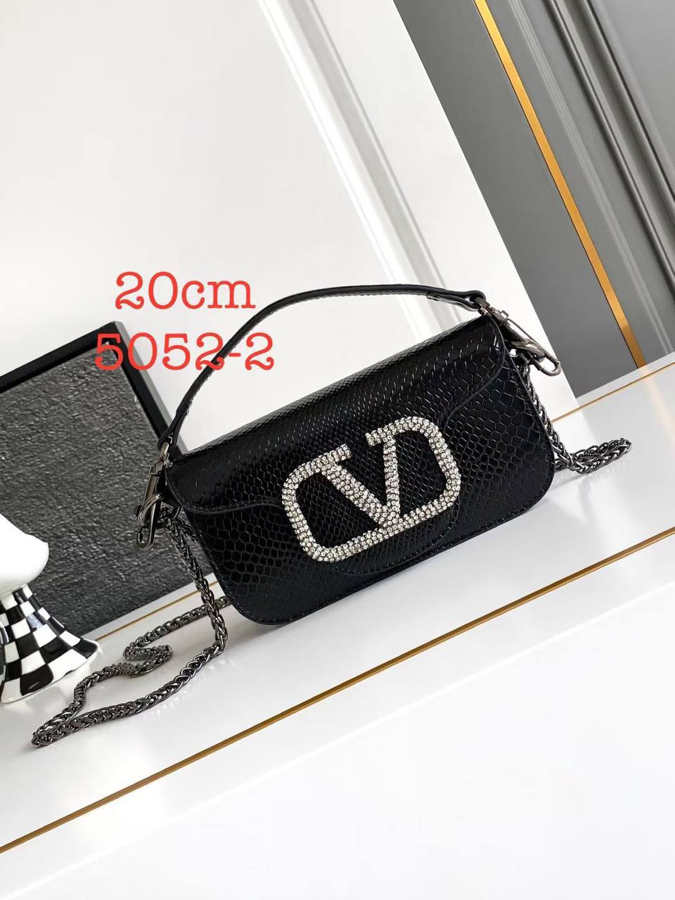 Valentino Bag 
Master 💓💓
            20Cm
280 dhs✅

Zain131
♥️♥️♥️