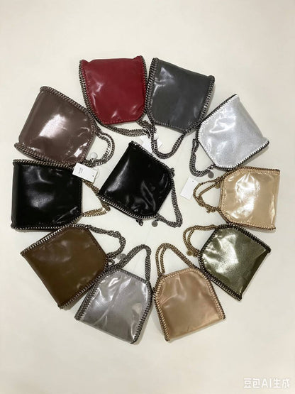Stella McCartney
110 dhs🇦🇪🇦🇪
size 19×19×3cm
With box

Zain42
♥️♥️♥️