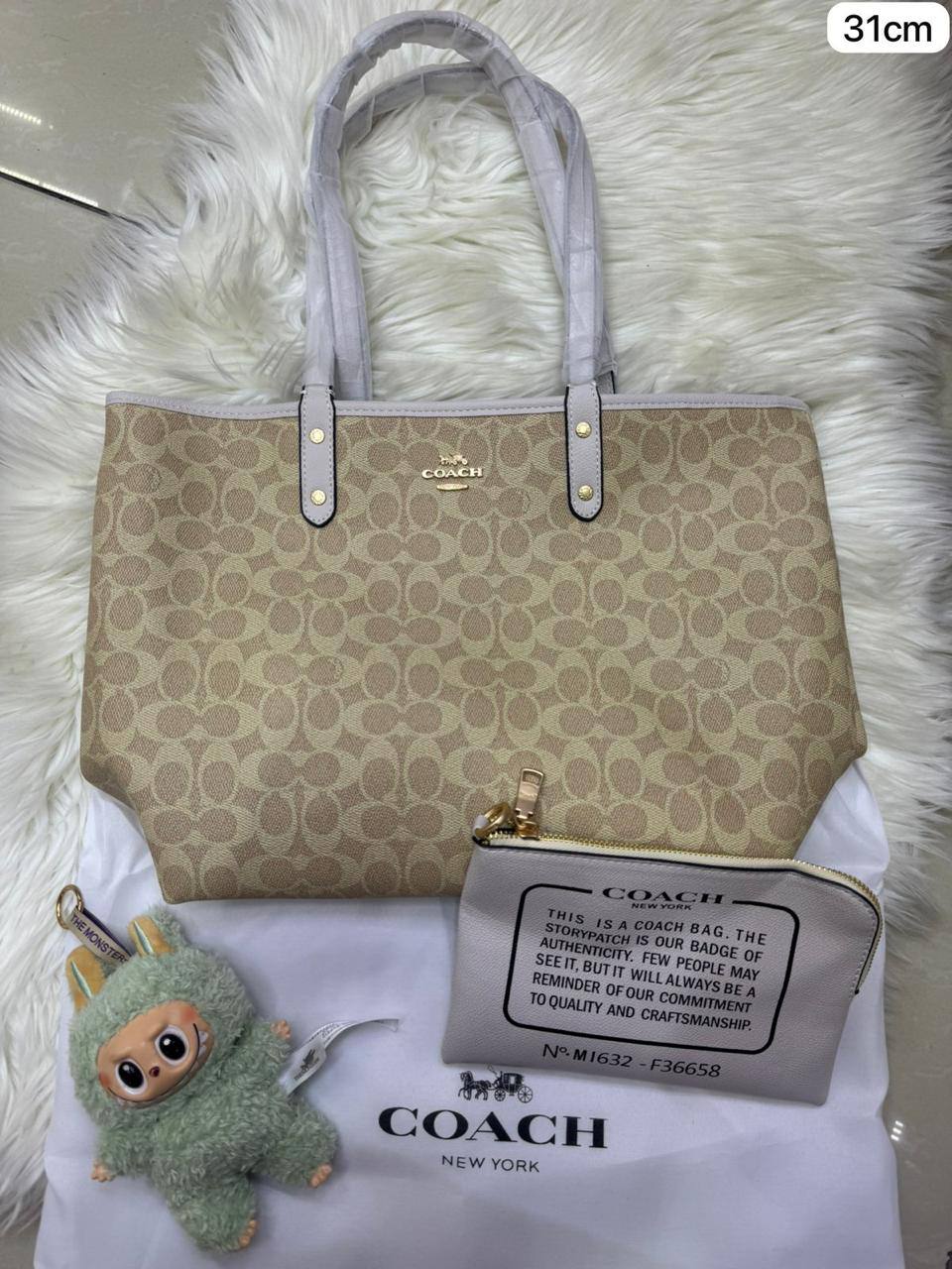 💕 Coach 2 in 1  2️⃣-sided
1️⃣ First quality
Medium Size : 31 * 28 cm
95 dhs✅

Zain115
♥️♥️♥️