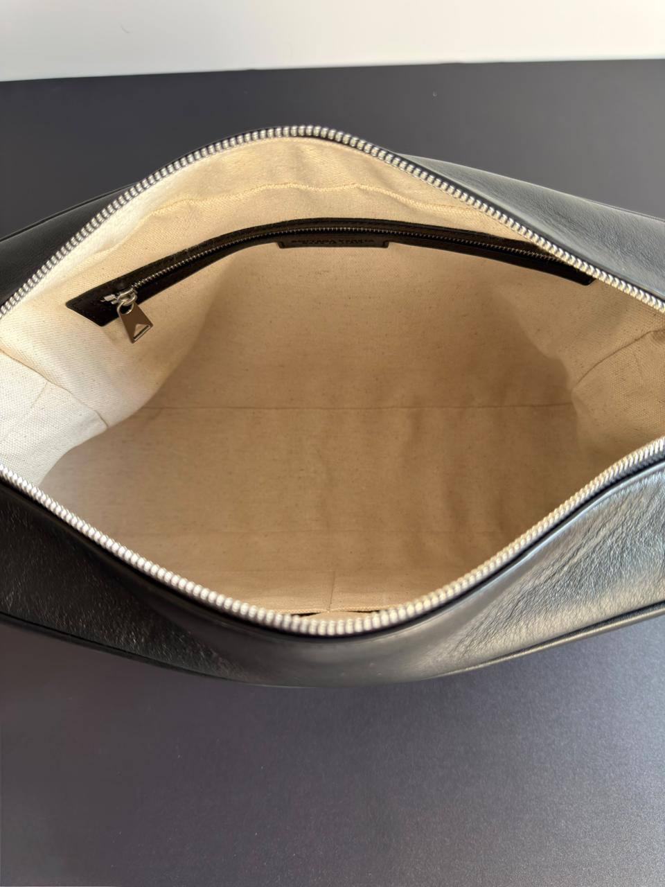 Bottega
Super Master Quality
For Price 👇 WhatsApp✅
0568585901 
0507557372
0552275751 Owner Zain 👌

Zain340
♥️♥️♥️