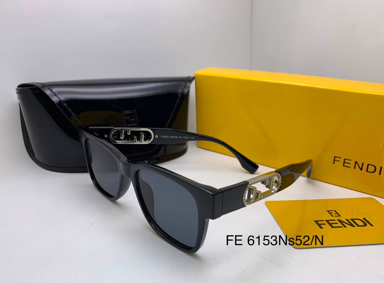 Fendi
70 dhs🇦🇪🇦🇪

Zain126
♥️♥️♥️