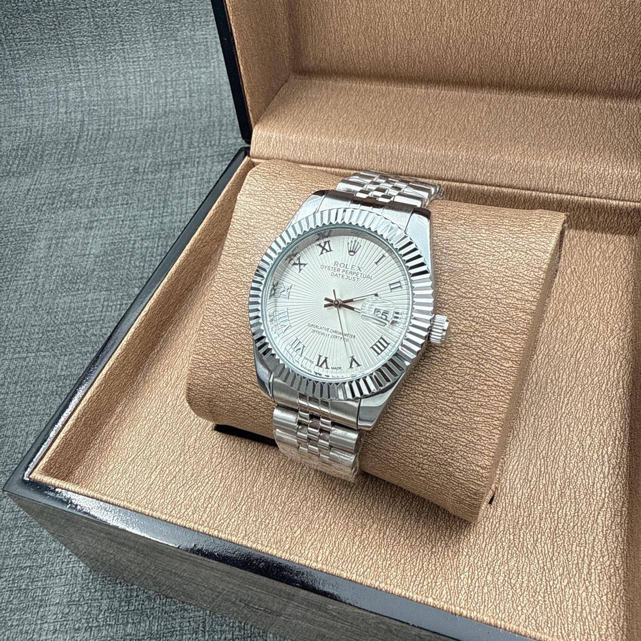 Rolex
Men’s watches 
60 dhs🪙

Zain45
♥️♥️♥️