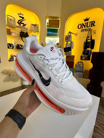 Nike

230 dhs

Zain242
♥️♥️♥️

Zc