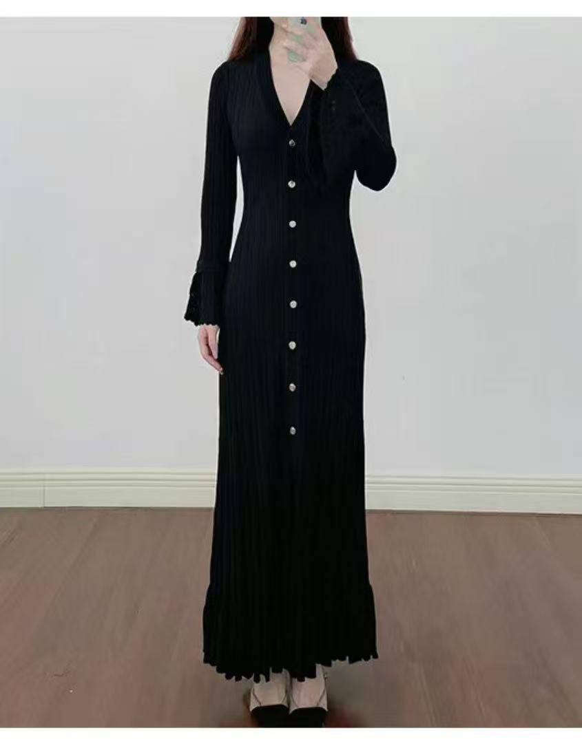 Have Size
290 dhs💓

Zain262
♥️♥️♥️