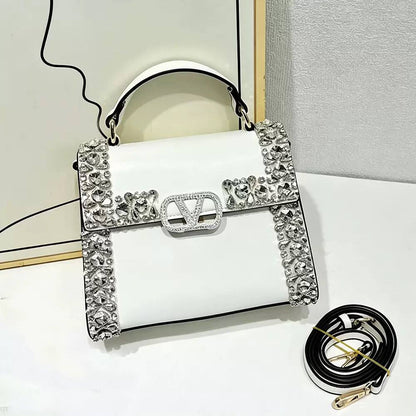 VALENTINO 

COPY ONE 
NEW CAME 

WITH BOX 
175 dhs🇦🇪🇦🇪

Zain39
Zain295
♥️♥️♥️