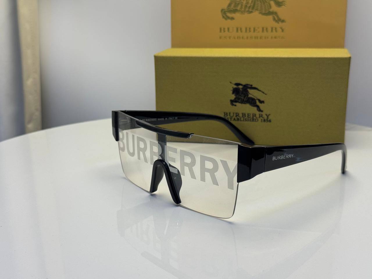Sunglasses
65 dhs✅

Zain182
♥️♥️♥️