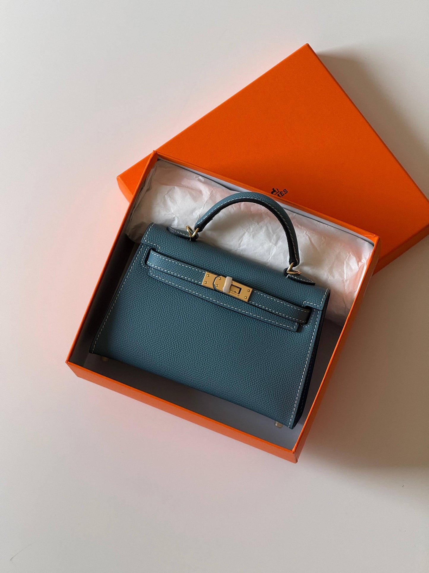 Hermes minikelly 19cm💕master quality😍

with box❤️
🎁🎁🎁

340 dhs🪙🌨️

Zain52
♥️♥️♥️