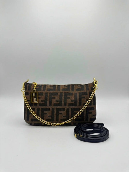 Fendi

with box🎁

80 dhs✅

Zain50
♥️♥️♥️