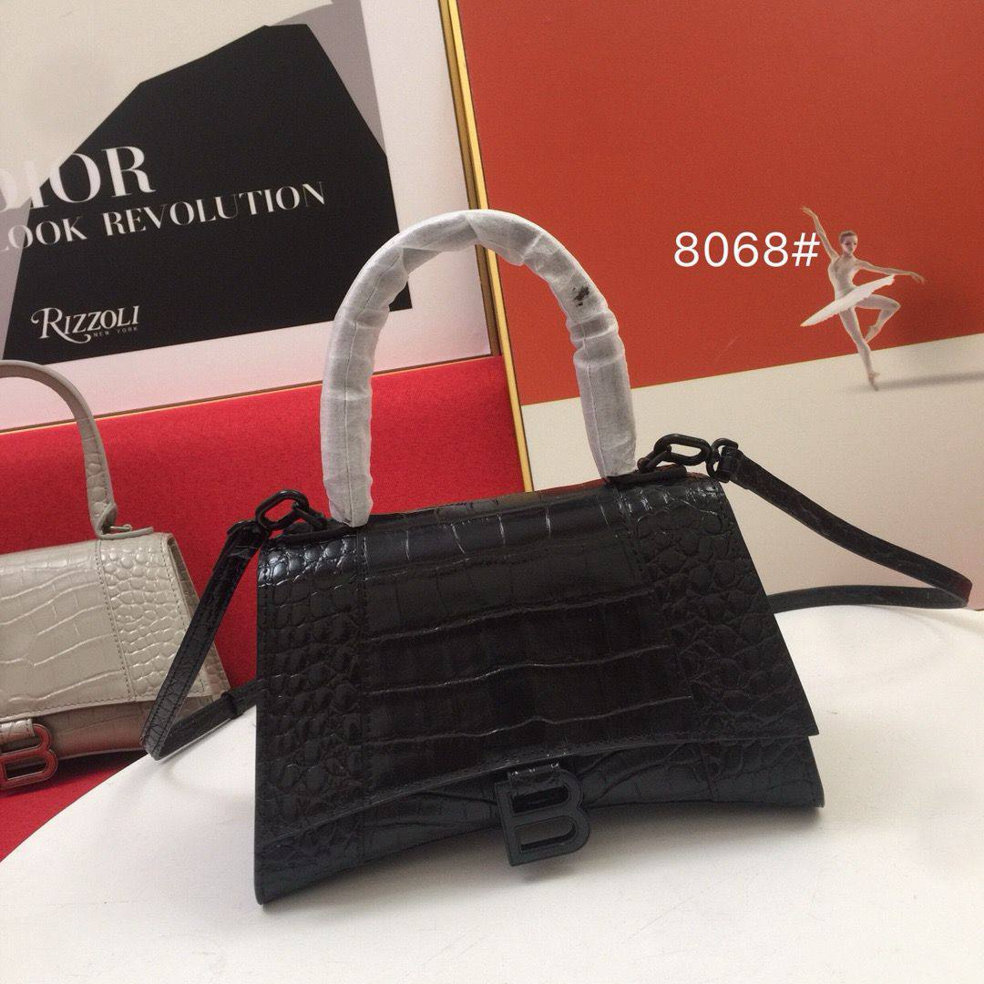 Balenciaga - 
Master 💓💓💓
For Price 👇 WTSP Text Zain 0568585901
0507557372
0544061607

Zain111
♥️♥️♥️