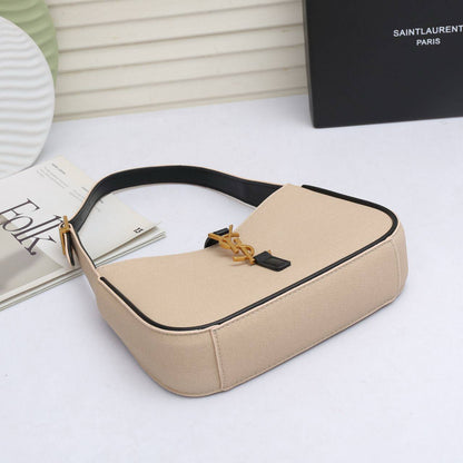 YSL 
90 dhs🪙🌨️

with box 
🎁🎁🎁

Good Quality

Zain90
♥️♥️♥️