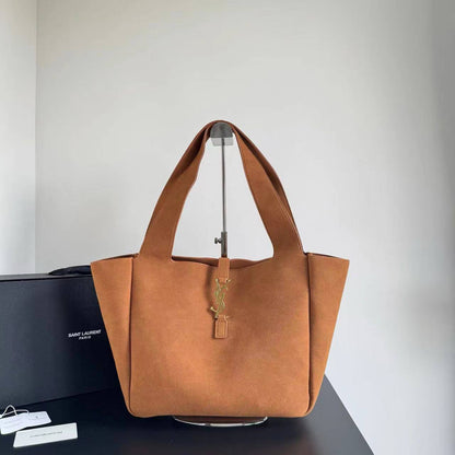 YSL Master
        30Cm
250 dhs🗽

Zain131
♥️♥️♥️