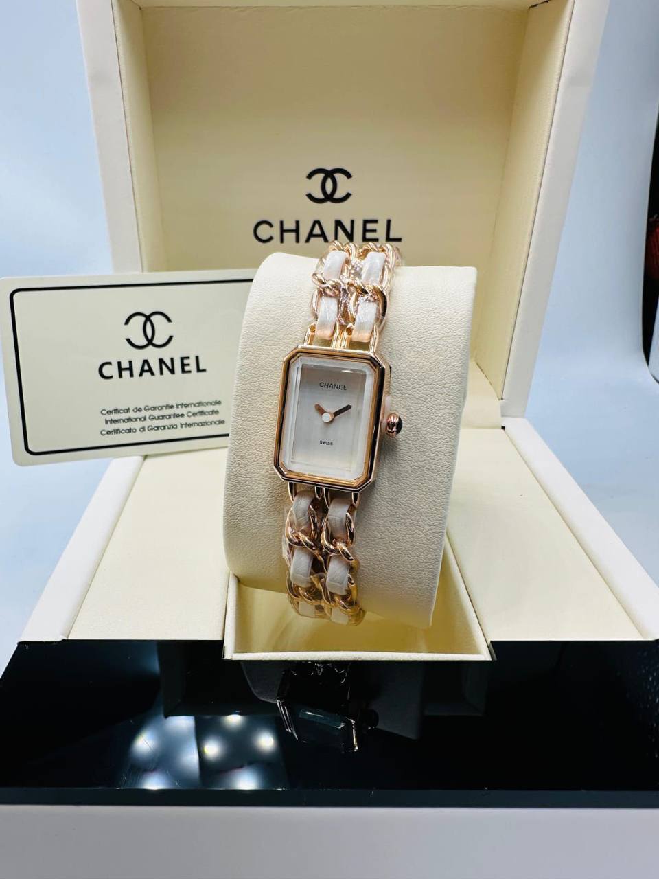Chanel ladies 
60 dhs🇦🇪🇦🇪

Zain08
♥️♥️♥️