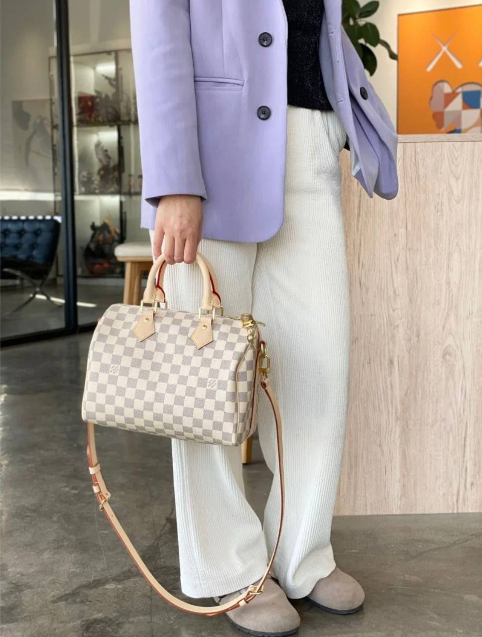 LV SPEEDY 

NEW CAME 30CM ,

GOOD QUALITY 

WITH BOX 
110 dhs🇦🇪🇦🇪

Zain39
♥️♥️♥️
