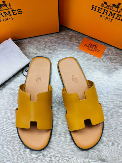 Hermes
High quality 
size 40-46 
130 dhs🪙🖤

Zain57
♥️♥️