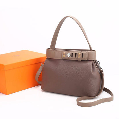 HERMES  

HIGH QUALITY 
WITH BOX 
115 dhs🇦🇪🇦🇪

Zain295
♥️♥️♥️