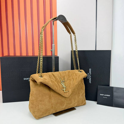 YSL 
suede Material🙋🏻💕
29cm🫶🏼 
350 dhs✅

Zain297
♥️♥️♥️