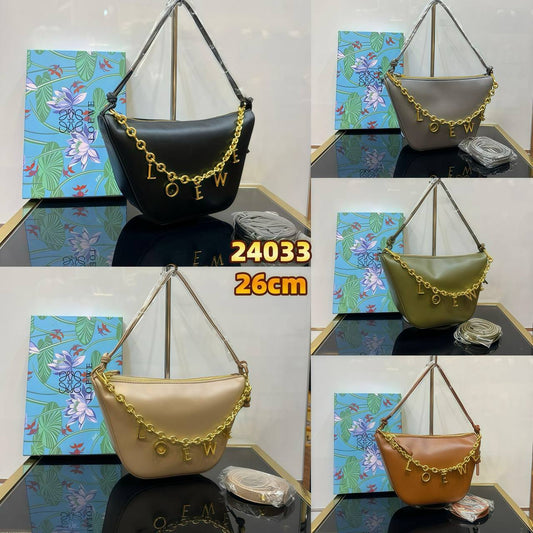 Loewe
85 dhs🪙💕

Zain13
♥️♥️♥️