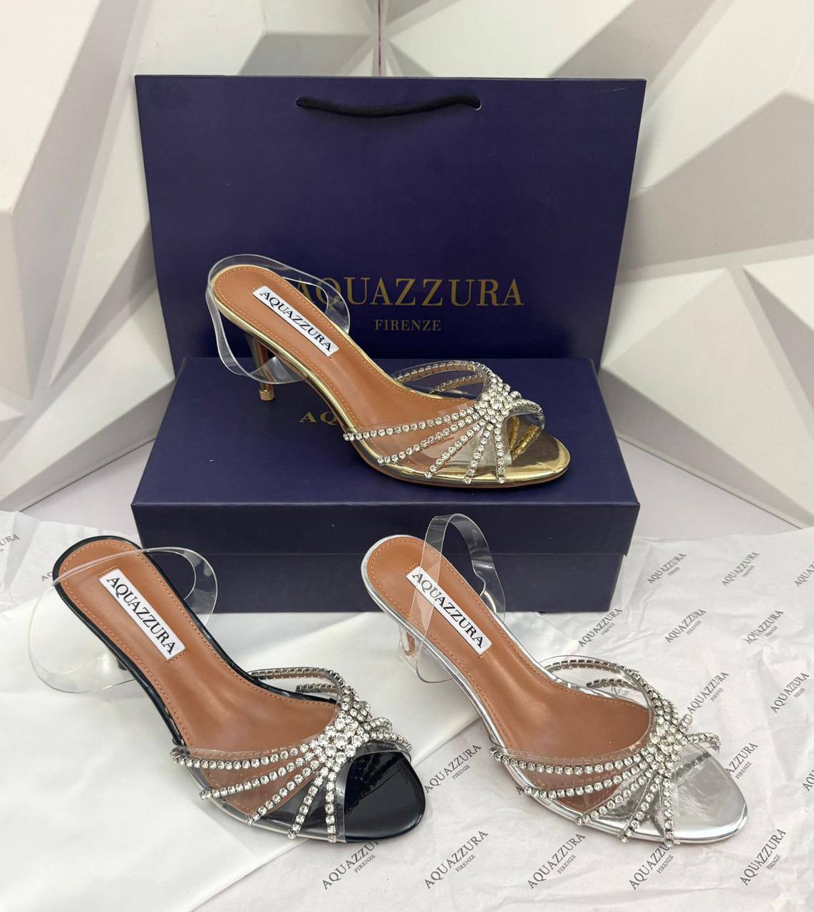 Aquazzura
150 dhs✅
Size  36-41 

Zain88
♥️♥️♥️