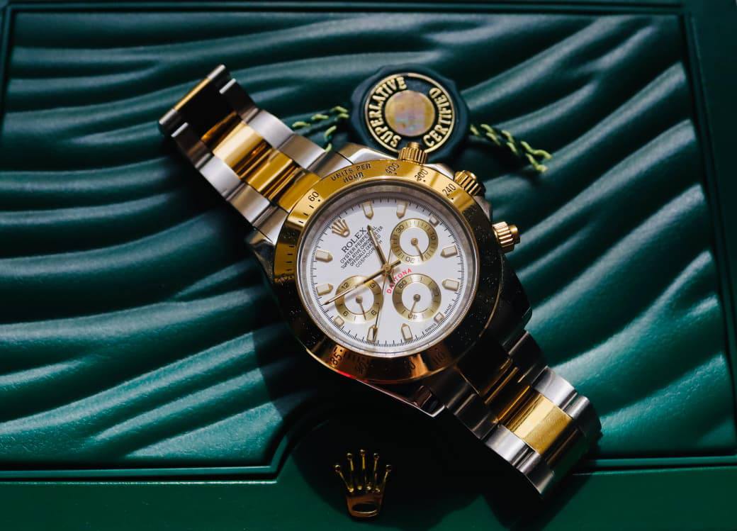 Rolex Daytona 
Good Quality
230 dhs✅

Zain33
♥️♥️♥️