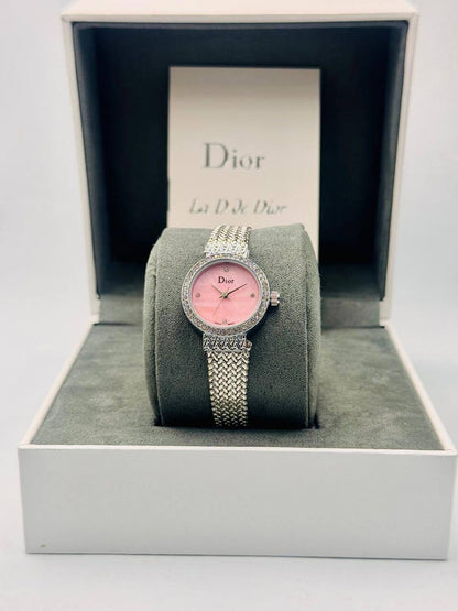 Dior ladies

 available 55 dhs  

Zain08

♥️♥️♥️