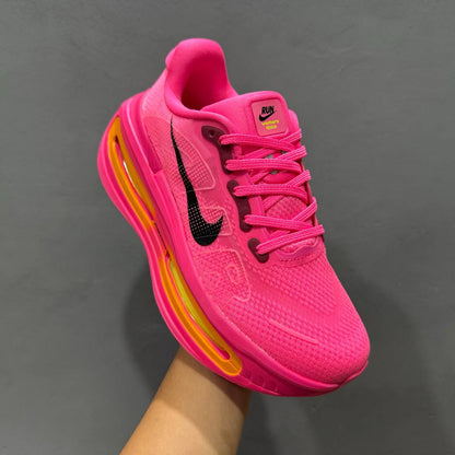 Nike
Size 40 TO 45 
Master 
220 dhs✅

Zain183
♥️♥️♥️