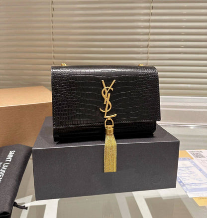 YSL 

NEW CAME
 GOOD QUALITY 

WITH BOX
100 dhs🇦🇪🇦🇪

Zain295
Zain39
♥️♥️♥️
