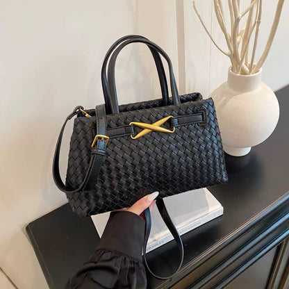 BOTTEGA 
GOOD QUALITY 
120 dhs✅

Zain39
♥️♥️♥️