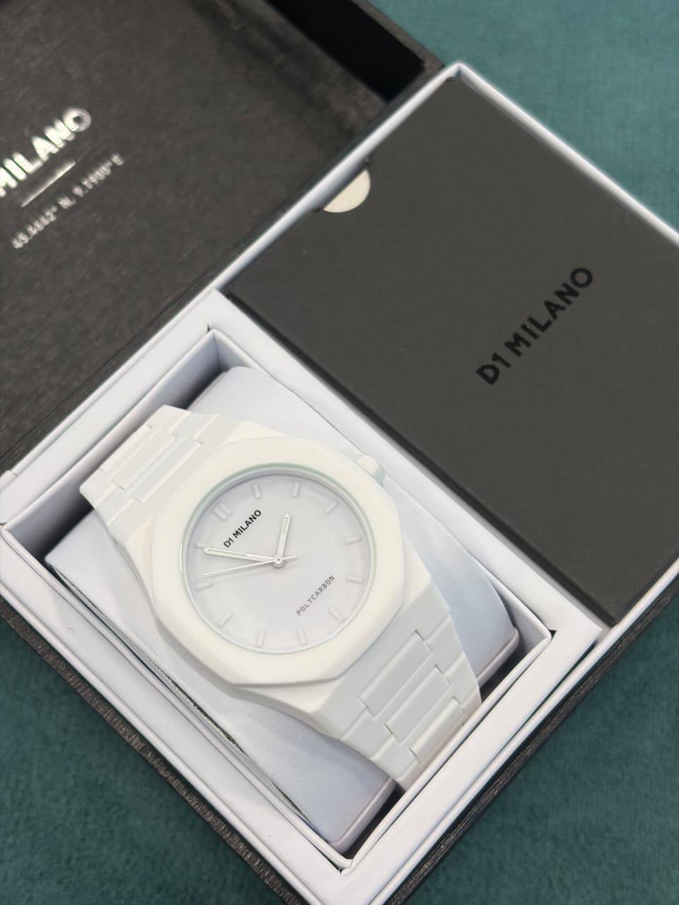 D1 milano polycarbon 
watch for men good quality 
150 dhs✅

Zain59
♥️♥️♥️