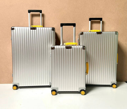 Dior Rimowa
Master💓💓
10kg。800 dhs✅✅
20kg。950 dhs✅✅
30kg。1150 dhs✅✅

Zain341
♥️♥️♥️