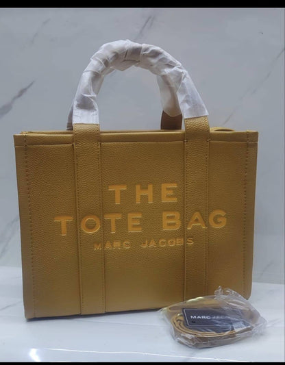 Marc Jacobs
110 dhs🌺

Zain143
♥️♥️♥️
