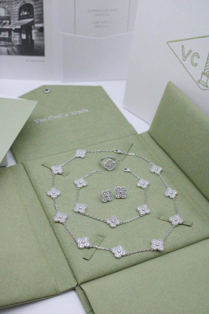 Vca set

230 dhs

Zain122
♥️♥️♥️