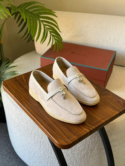 LORA PIANA 
SuperMaster Quality 💯
450 dhs💓
Size:36-41💥

Zain171
♥️♥️♥️