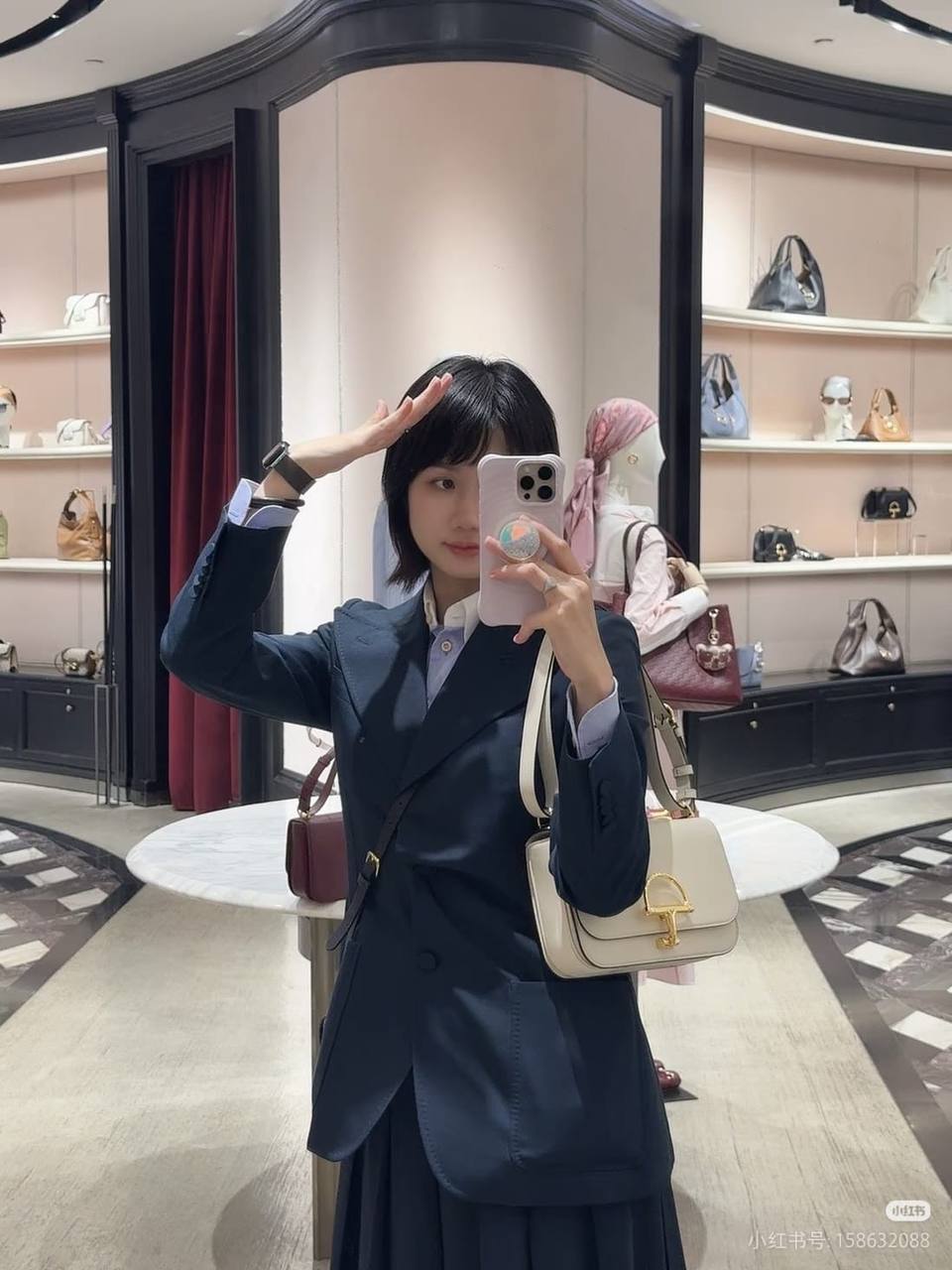 Gucci
Master💓💓
250 dhs✅

Zain10
♥️♥️♥️