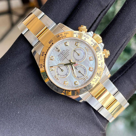 ROLEX WATCH 
GOOD QUALITY 
170 dhs🪙

Zain40
♥️♥️♥️