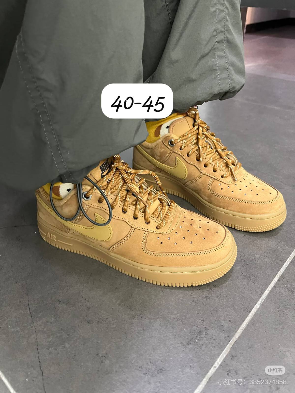 Nike
Good quality 
110 dhs✅

Zain138
♥️♥️♥️