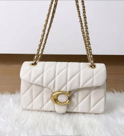 COACH 
SIZE 26CM
HIGH QUALITY
110 dhs🇦🇪🇦🇪
WITH BOX 📦

Zain331
♥️♥️♥️
