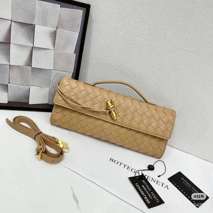 Bottega Veneta
1️⃣ First quality + 🎁
Size : 31 ~ 21 cm
100 dhs✅
with box 🎁

Zain115
♥️♥️♥️