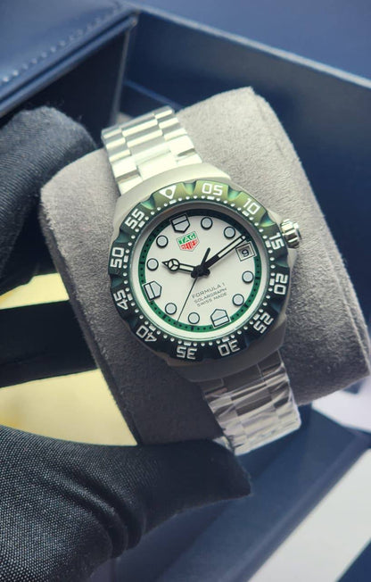 Tagheuer watches good quality automatic 
280 dhs🪙🖤
  (SIZE 38mm)

Zain59
♥️♥️♥️
