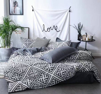 Comfort set
💛Single 4pcs set
1 comfort 
1 bedsheets 
2 pillowcases 
100 dhs🇦🇪🇦🇪

Zain99
♥️♥️♥️