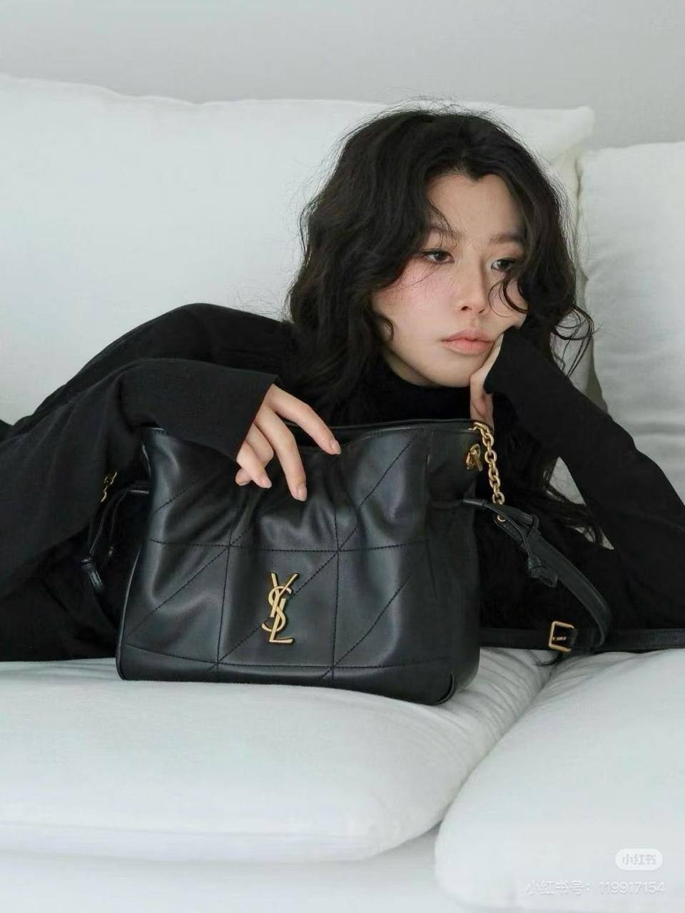 ❤️ YSL Jamie 
1️⃣ First Quality +box🎁
Size : 28 * 16 * 12.5 cm
90 dhs🇦🇪🇦🇪
with box🎁

Zain115
♥️♥️♥️